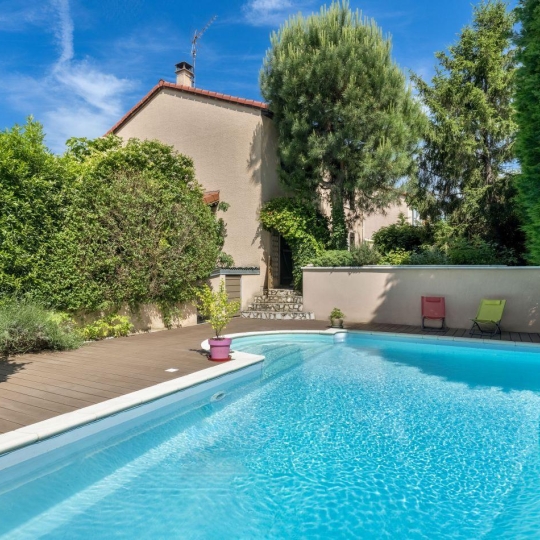  Annonces BRON : Maison / Villa | GENAS (69740) | 120 m2 | 495 000 € 