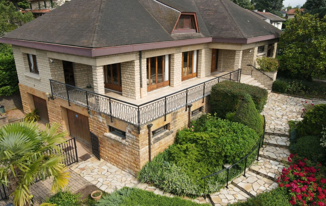 Annonces BRON : Maison / Villa | CHAMPAGNE-AU-MONT-D'OR (69410) | 285 m2 | 900 000 € 