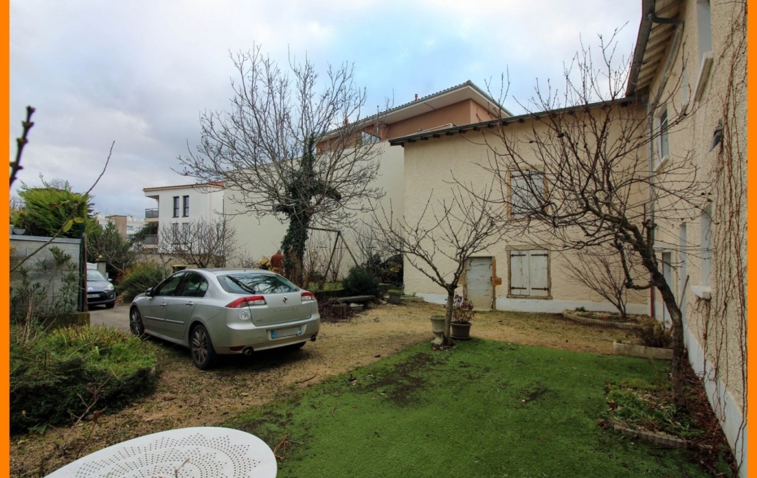 Annonces BRON : Maison / Villa | RILLIEUX-LA-PAPE (69140) | 126 m2 | 425 000 € 