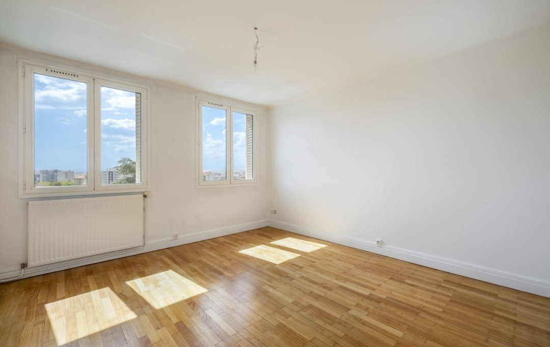 Annonces BRON : Appartement | LYON (69003) | 53 m2 | 228 000 € 